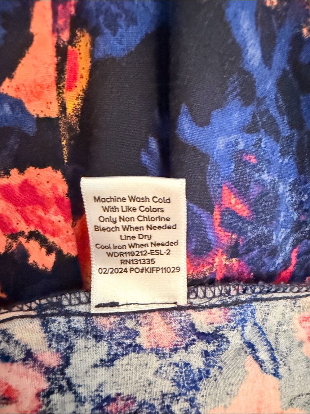 Evereve Maxi Dress oranges, pink and blues. Adjustable straps. Large - Picture 4 of 5